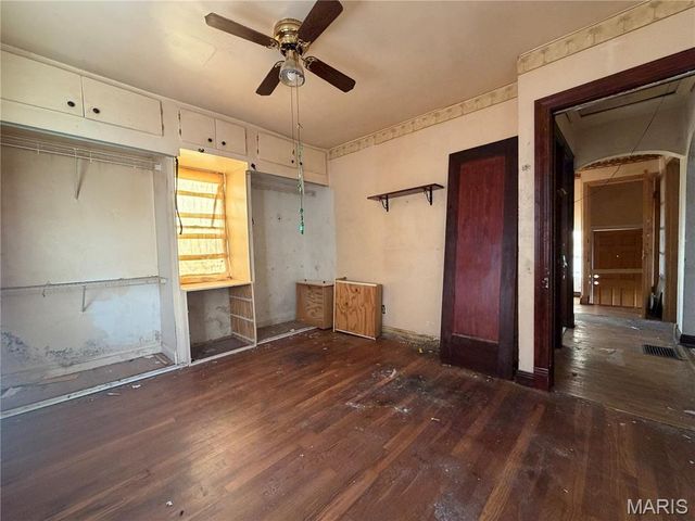 8019 Genesta Street, St Louis, MO 63123