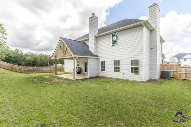 650 McCarley Downs Drive, Bonaire, GA 31005