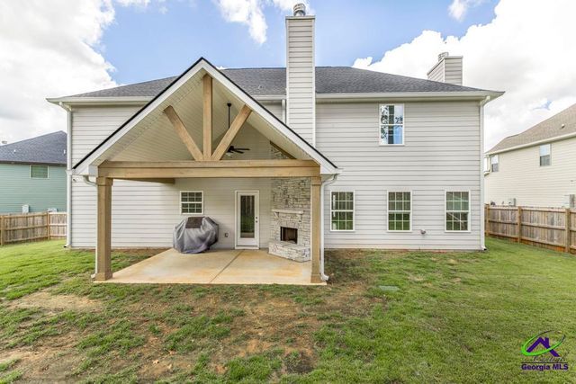 650 McCarley Downs Drive, Bonaire, GA 31005