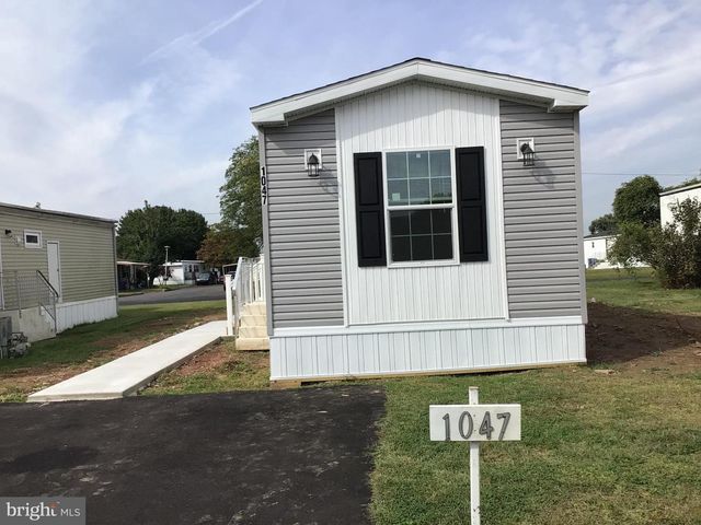 1047 ALDRICH DR, Morrisville, PA 19067