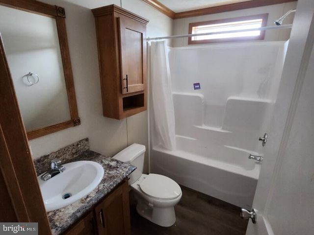 1047 ALDRICH DR, Morrisville, PA 19067