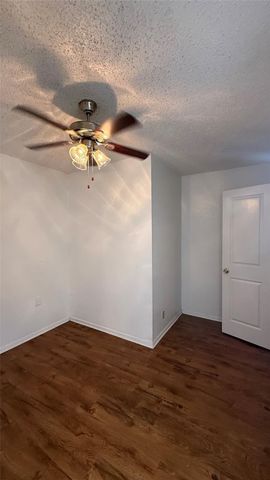 2803 Hemphill PARK B202, Austin, TX 78705