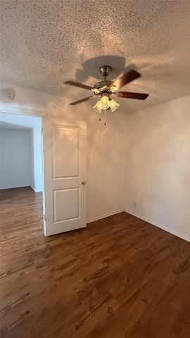 2803 Hemphill PARK B202, Austin, TX 78705