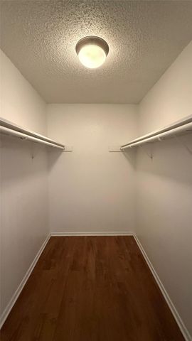 2803 Hemphill PARK B202, Austin, TX 78705