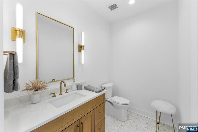 163 Delmar Avenue, Glen Rock, NJ 07452