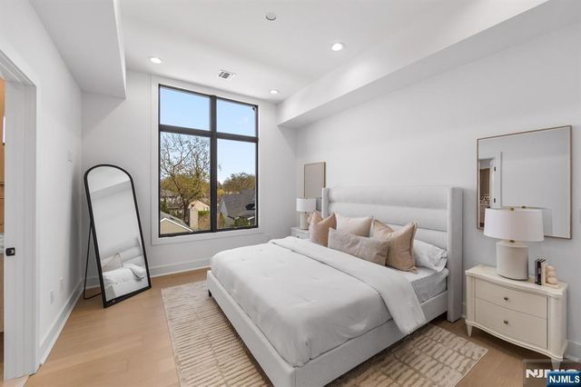 163 Delmar Avenue, Glen Rock, NJ 07452