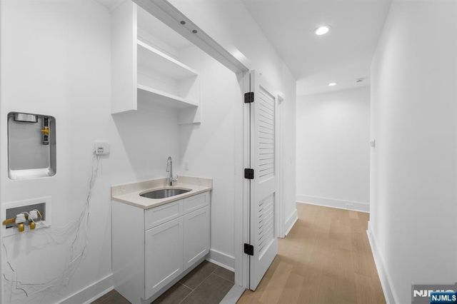 163 Delmar Avenue, Glen Rock, NJ 07452