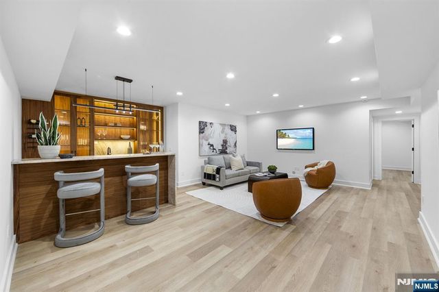 163 Delmar Avenue, Glen Rock, NJ 07452