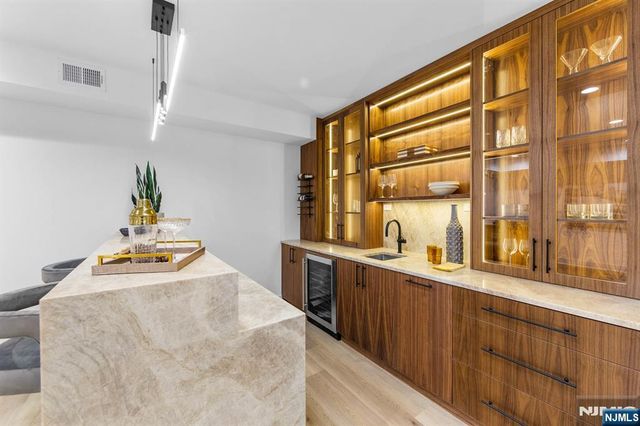 163 Delmar Avenue, Glen Rock, NJ 07452