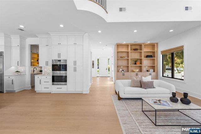 163 Delmar Avenue, Glen Rock, NJ 07452