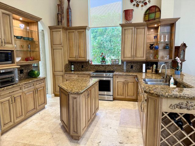 3163 NW 60th Street, Boca Raton, FL 33496