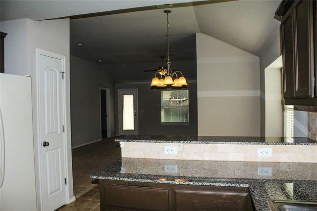 2921 NW 181st Street, Edmond, OK 73012