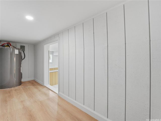 2702 Nihi Street, Honolulu, HI 96819