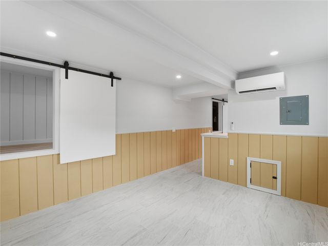 2702 Nihi Street, Honolulu, HI 96819