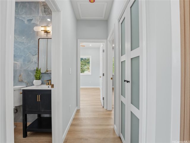 2702 Nihi Street, Honolulu, HI 96819