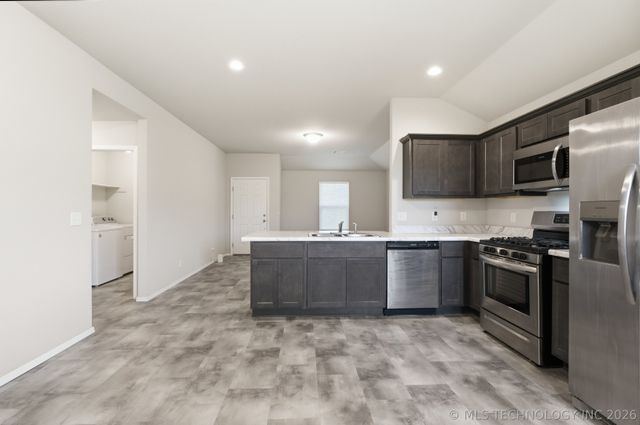 11526 S 235th East Avenue, Broken Arrow, OK 74014