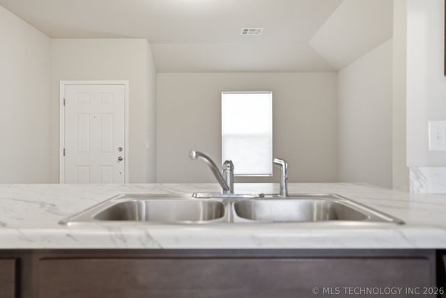 11526 S 235th East Avenue, Broken Arrow, OK 74014