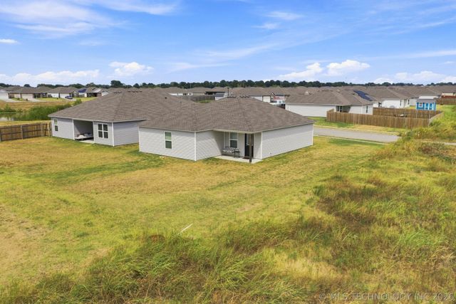 11526 S 235th East Avenue, Broken Arrow, OK 74014