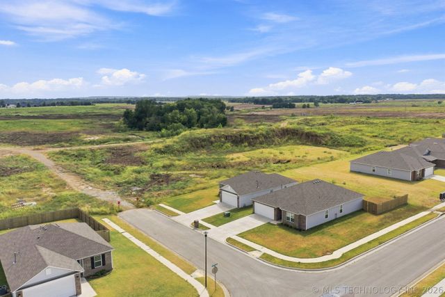 11526 S 235th East Avenue, Broken Arrow, OK 74014