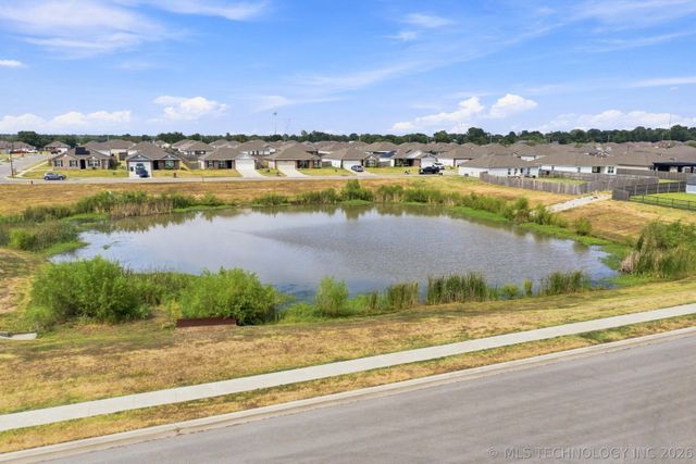 11526 S 235th East Avenue, Broken Arrow, OK 74014