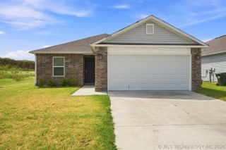 11526 S 235th East Avenue, Broken Arrow, OK 74014