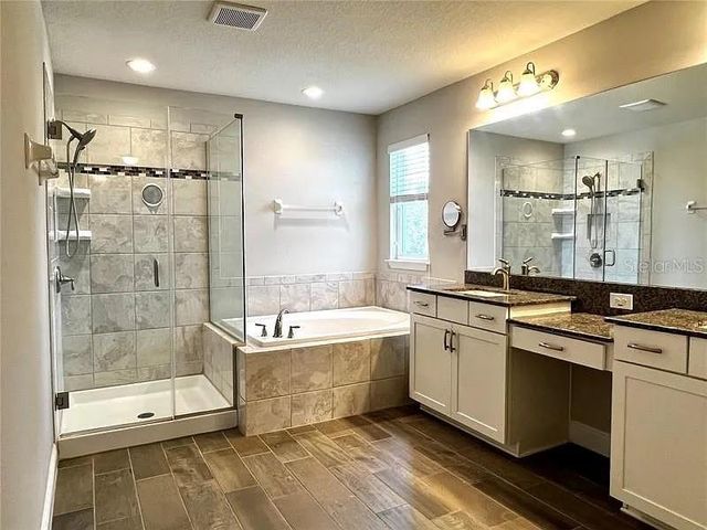 18814 CORNUTA STREET, Lutz, FL 33558