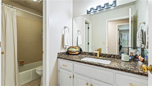 2 S Prairie Dunes Drive, Rogers, AR 72758