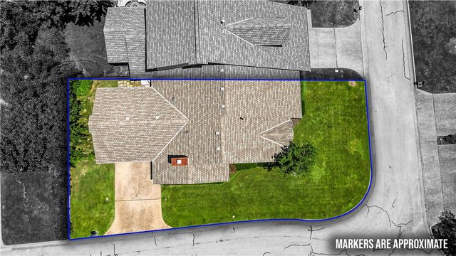2 S Prairie Dunes Drive, Rogers, AR 72758