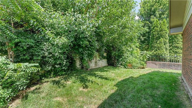 2 S Prairie Dunes Drive, Rogers, AR 72758
