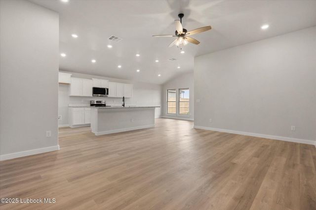 2904 Durham Avenue, Wolfforth, TX 79382