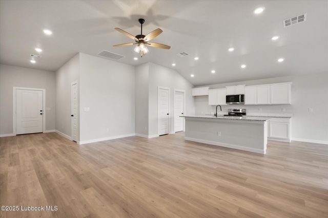 2904 Durham Avenue, Wolfforth, TX 79382