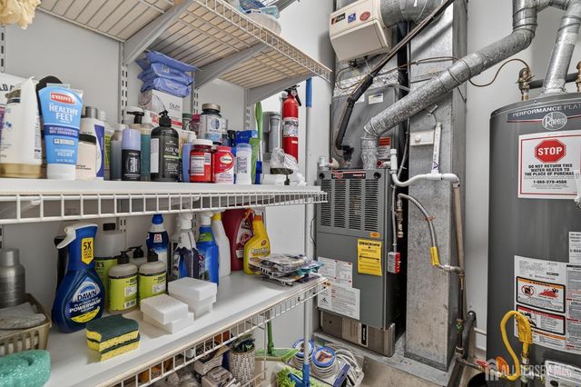 9 Parkside Drive, Spotswood, NJ 08884