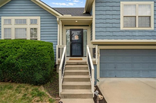 1511 Honeysuckle Drive, Liberty, MO 64068