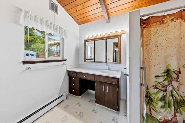 3104 Harts Lake Road S, Roy, WA 98580