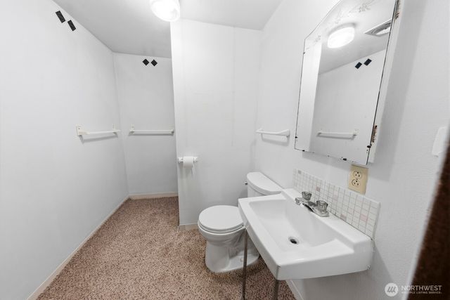 3104 Harts Lake Road S, Roy, WA 98580
