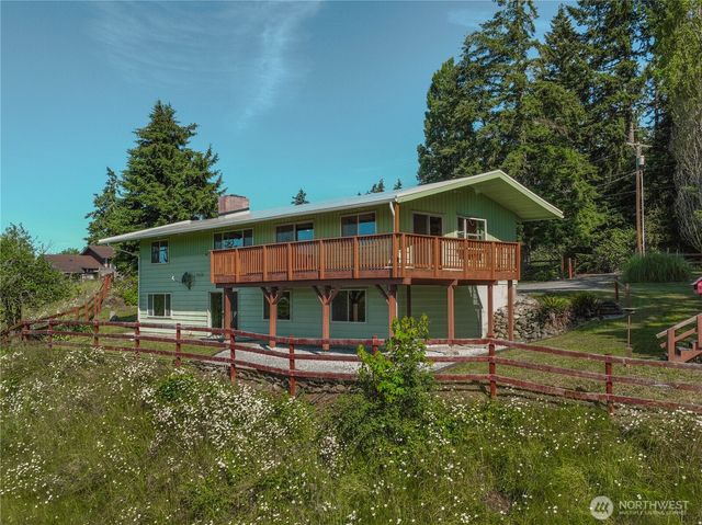 3104 Harts Lake Road S, Roy, WA 98580