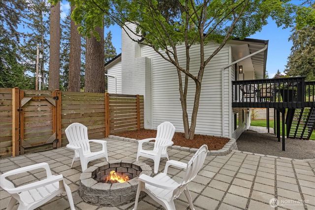 20111 80th Avenue W, Edmonds, WA 98026