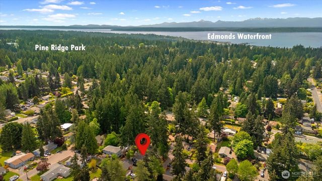 20111 80th Avenue W, Edmonds, WA 98026