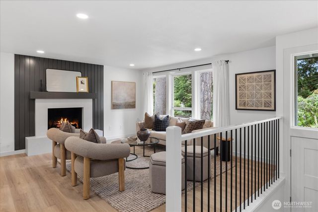 20111 80th Avenue W, Edmonds, WA 98026