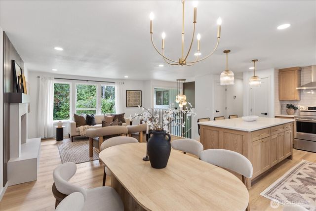 20111 80th Avenue W, Edmonds, WA 98026