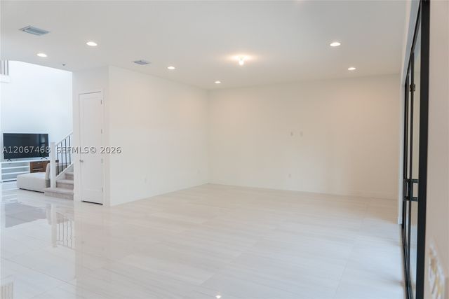 8151 Laurel Falls Dr, Boca Raton, FL 33496