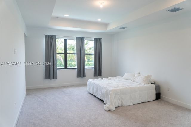 8151 Laurel Falls Dr, Boca Raton, FL 33496
