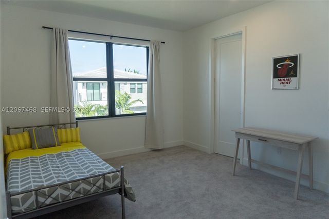 8151 Laurel Falls Dr, Boca Raton, FL 33496