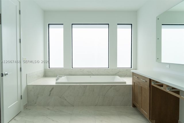 8151 Laurel Falls Dr, Boca Raton, FL 33496