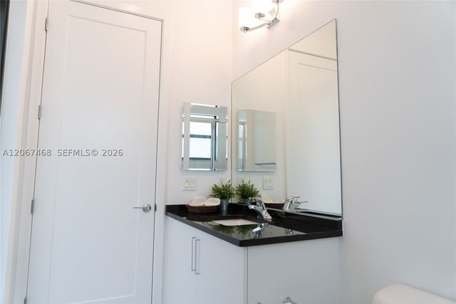 8151 Laurel Falls Dr, Boca Raton, FL 33496