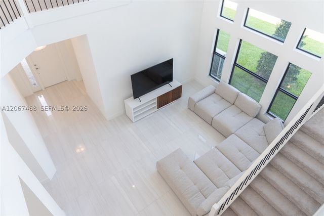 8151 Laurel Falls Dr, Boca Raton, FL 33496