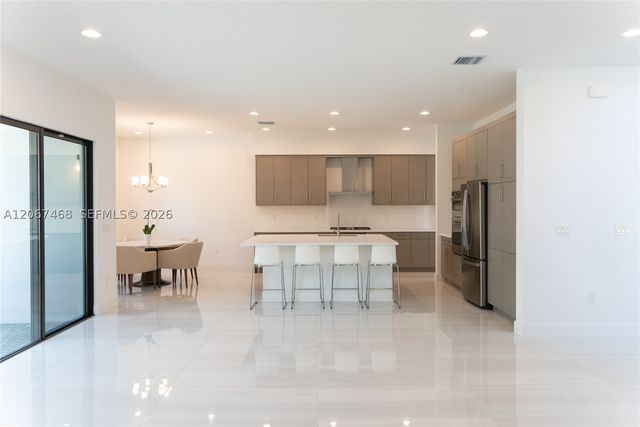 8151 Laurel Falls Dr, Boca Raton, FL 33496