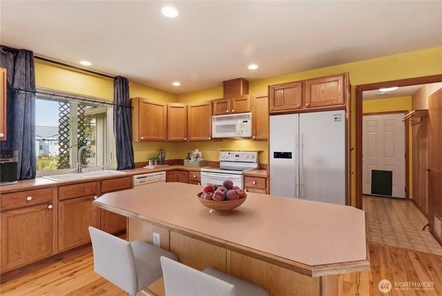 181 Duke Drive, Sequim, WA 98382