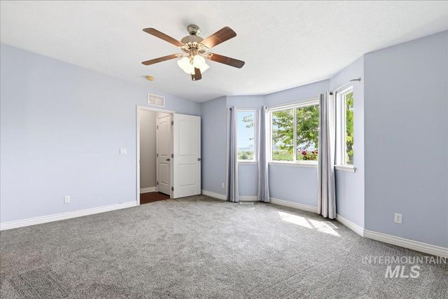 15885 Granite Peak Avenue, Nampa, ID 83651