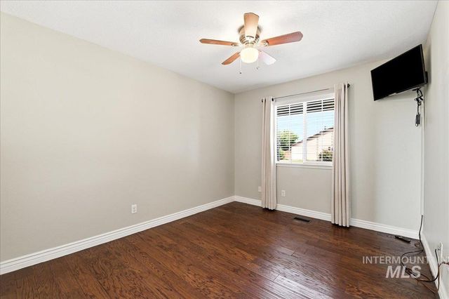 15885 Granite Peak Avenue, Nampa, ID 83651